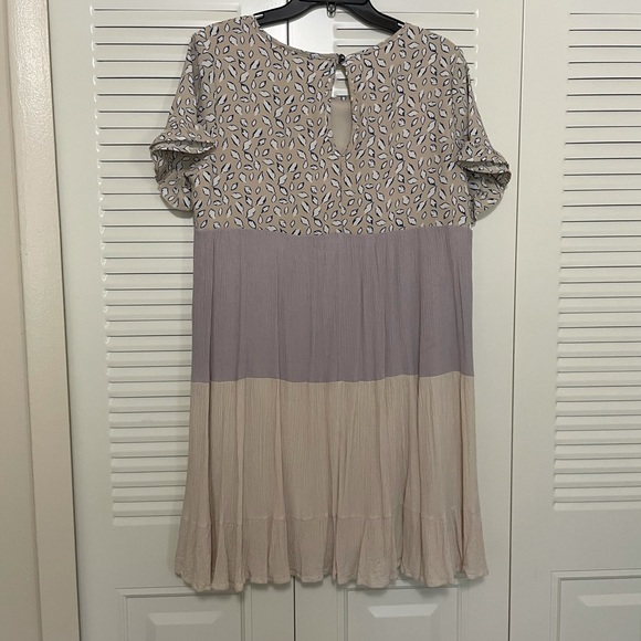 Boutique Midi Dress - Picture 2 of 5